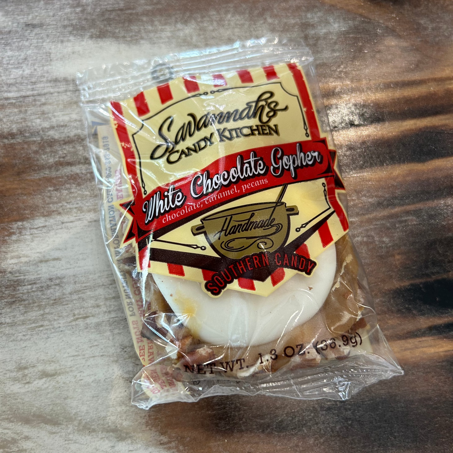 Savannah Candy Kitchen White Chocolate Gopher (Individually Wrapped)