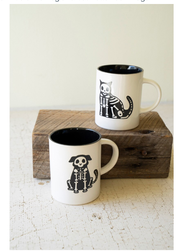 Hallowe'en mugs with skeleton cat or dog