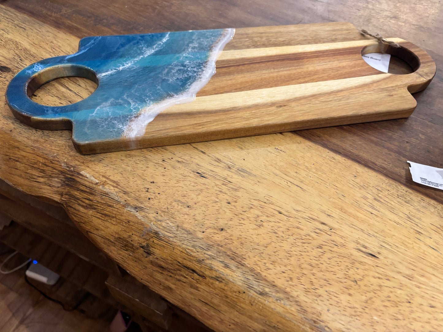 Ocean resin acacia wood two handles board