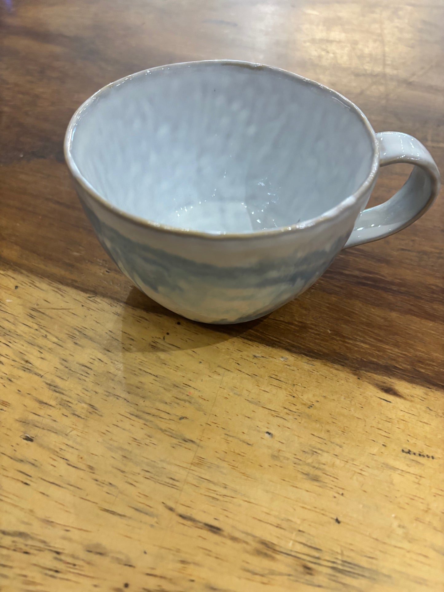 Stoneware 4-1/4 round mug in 3 colors