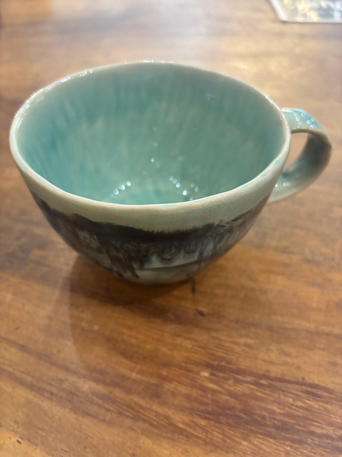 Stoneware 4-1/4 round mug in 3 colors