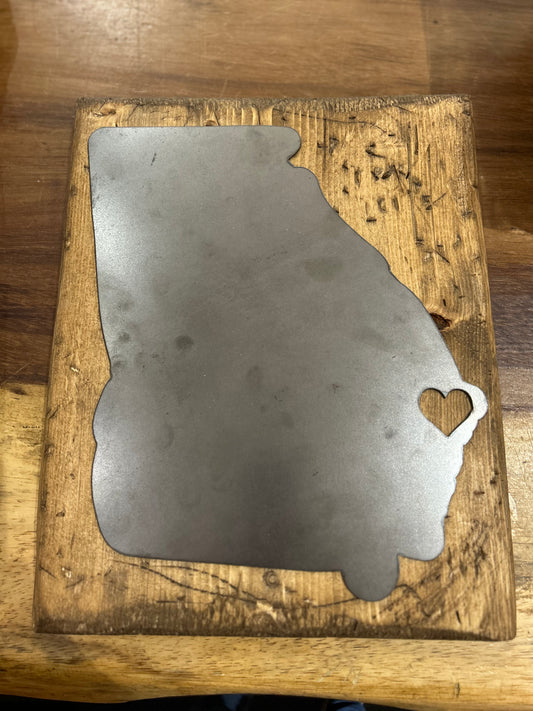 Wood & Metal Georgia Decor