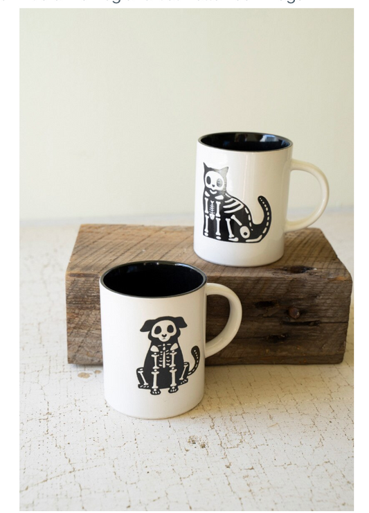 Hallowe'en mugs with skeleton cat or dog