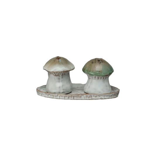 Salt and pepper shaker with tray