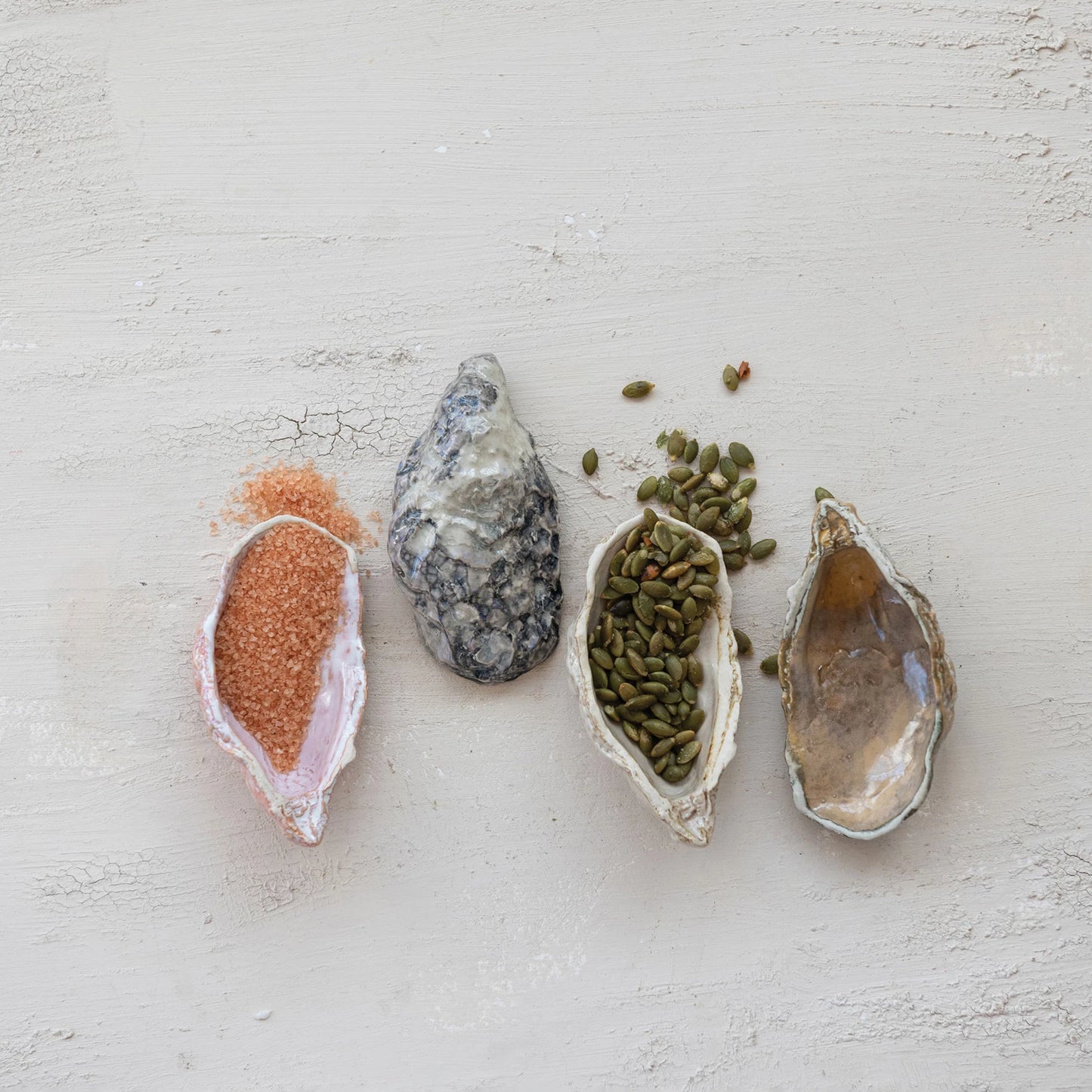Stoneware Oyster Shell Shaped Dish, 4 Colors